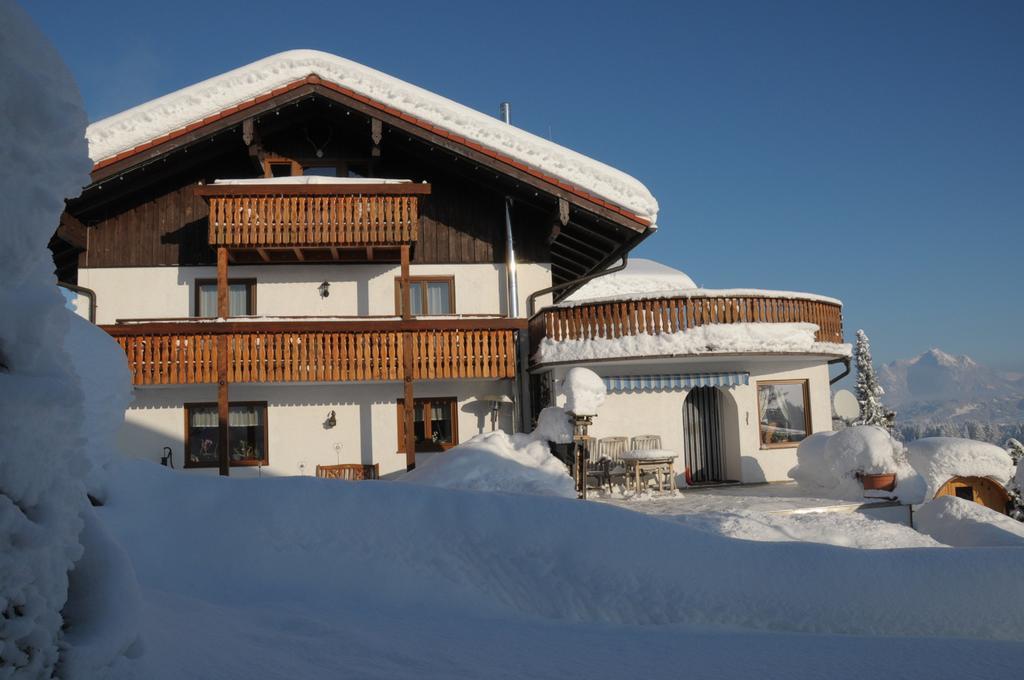 Gaestehaus Bergfrieden Больстерланґ Номер фото